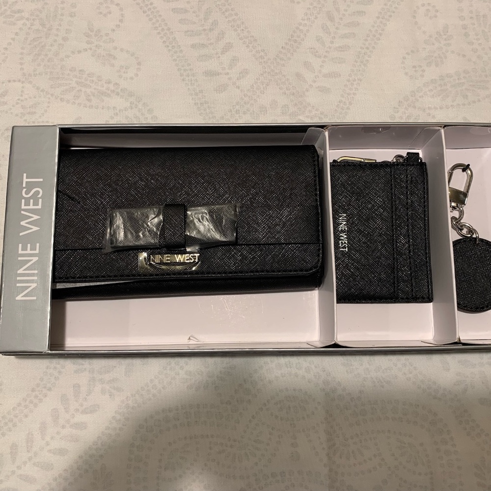 Nine West wallet gift set.